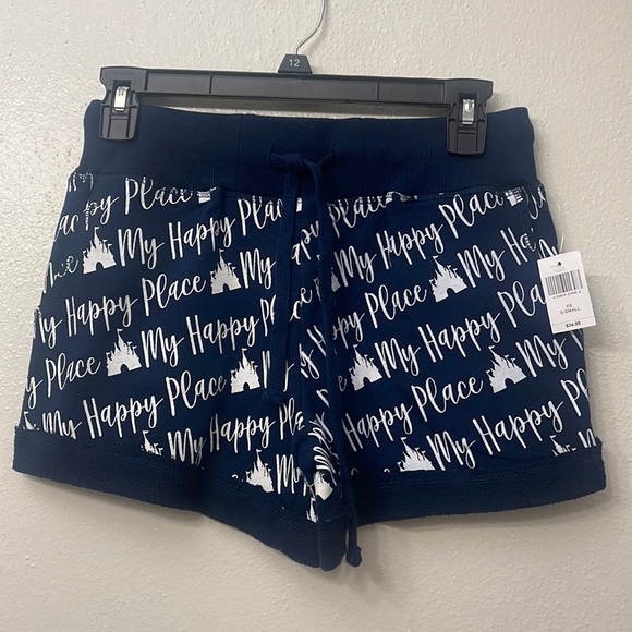 Disney Pants - Disney “My Happy Place” Castle Shorts| size XS
